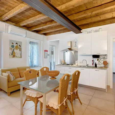 Apartment Les Amis Di Peschiera *